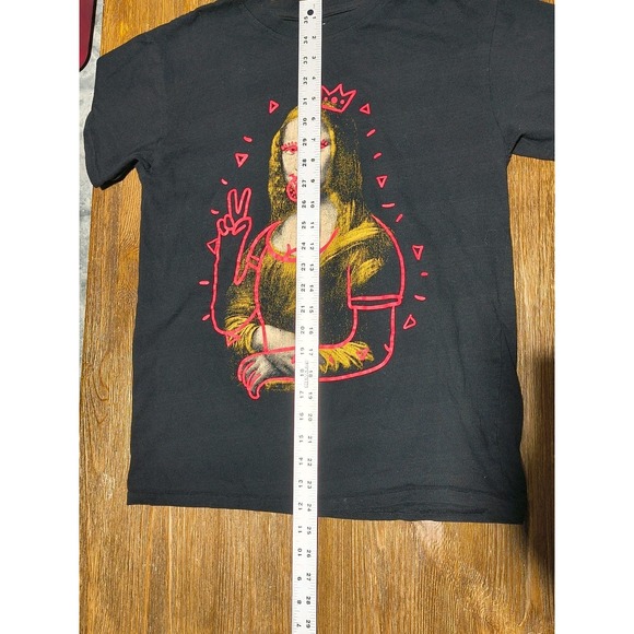 Brisco Brands Women's Size‎ M Black Graffiti Mona Lisa Graphic T-Shirt - Picture 7 of 8